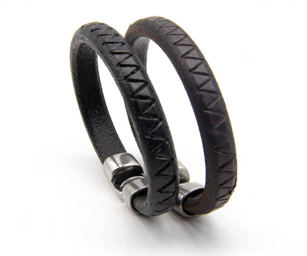 Pulsera Chacarera en negro, hecha a mano – PuntoAR