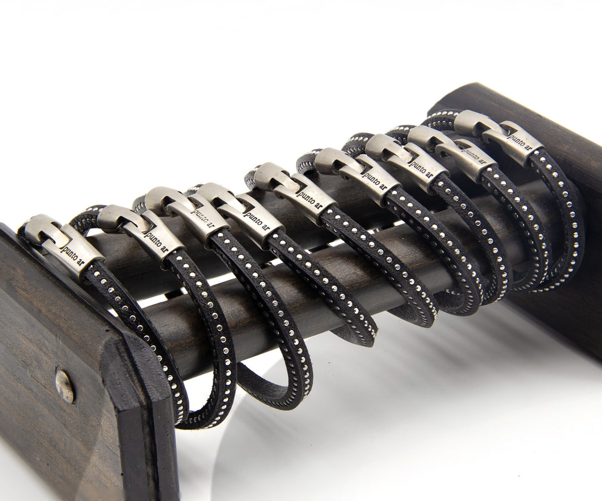 Pulsera Tachuela Fina