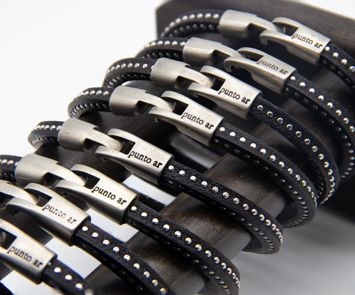Pulsera Tachuela Fina