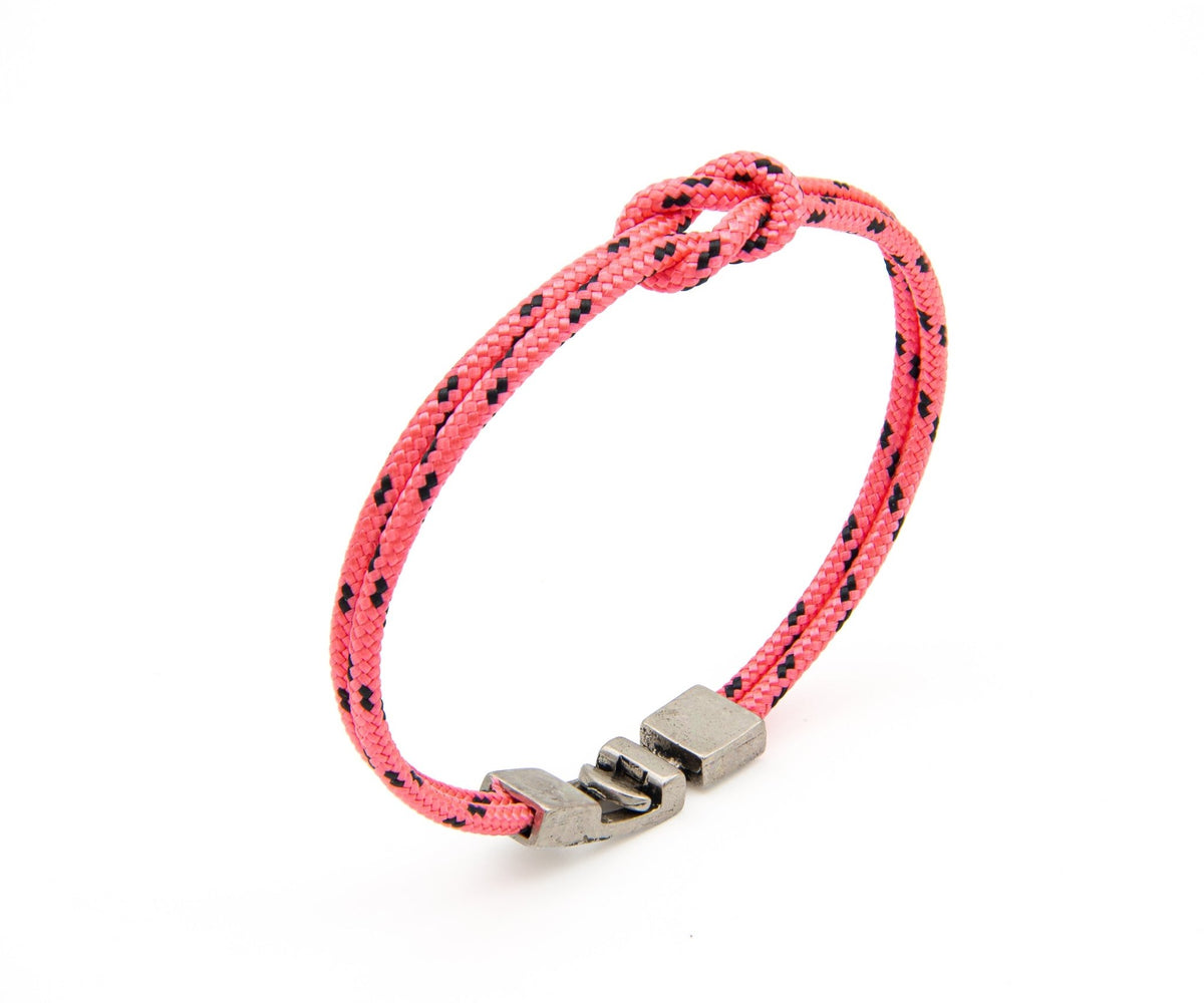 Pulsera Portbou de doble paracord rosa con nudo marinero – PuntoAR