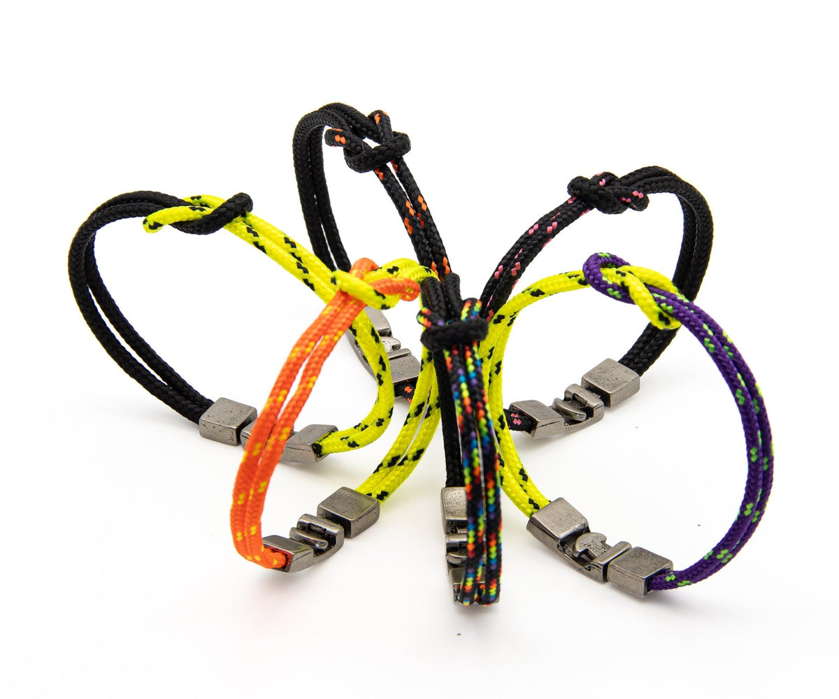 Pulsera Portbou de doble paracord azul marino con nudo marinero – PuntoAR